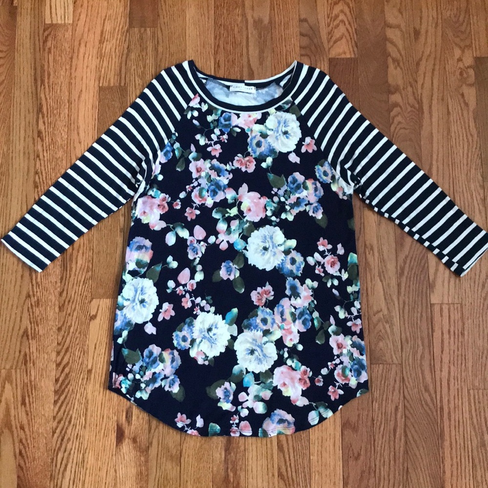 FIRST 💗 LOOK Navy Floral Shirt